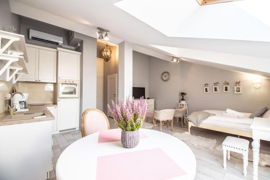 Апартаменти Apartament O Wysokim Standardzie W Centrum Miasta Краків Екстер'єр фото